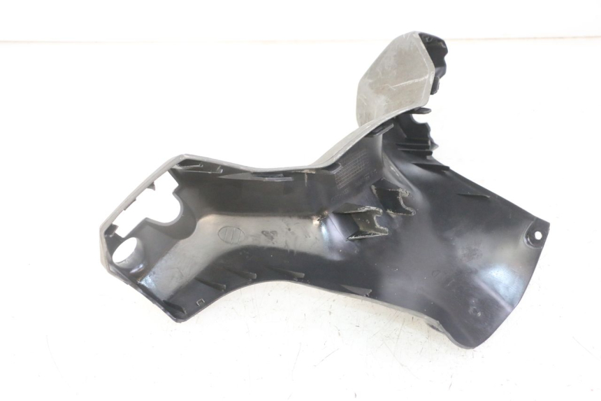 photo de HANDLE BAR FRONT PANEL SUZUKI BURGMAN 125 (2007 - 2014) - Alternative perspective