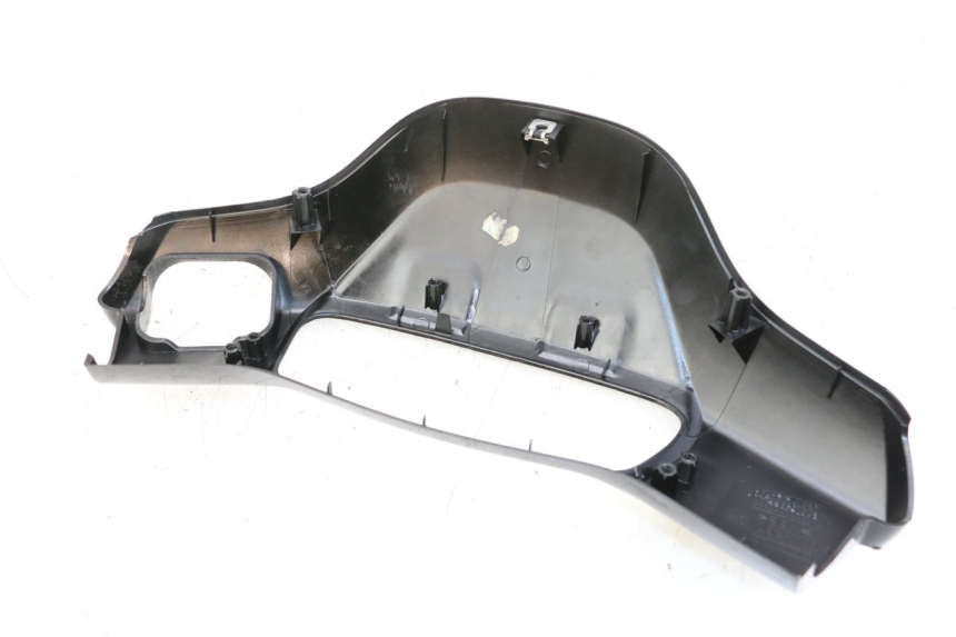 photo de HANDLEBAR COVER FRONT YAMAHA BW'S 50 (2004 - 2017) - Fixing points details