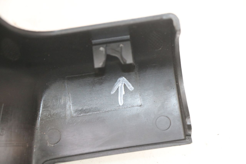 photo de HANDLEBAR COVER FRONT PEUGEOT CITYSTAR 125 (2011 - 2017) - Product overview