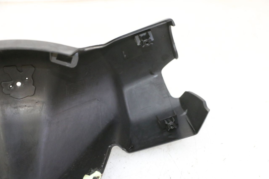 photo de HANDLEBAR COVER FRONT PEUGEOT CITYSTAR 50 (2013 - 2017) - Alternative perspective