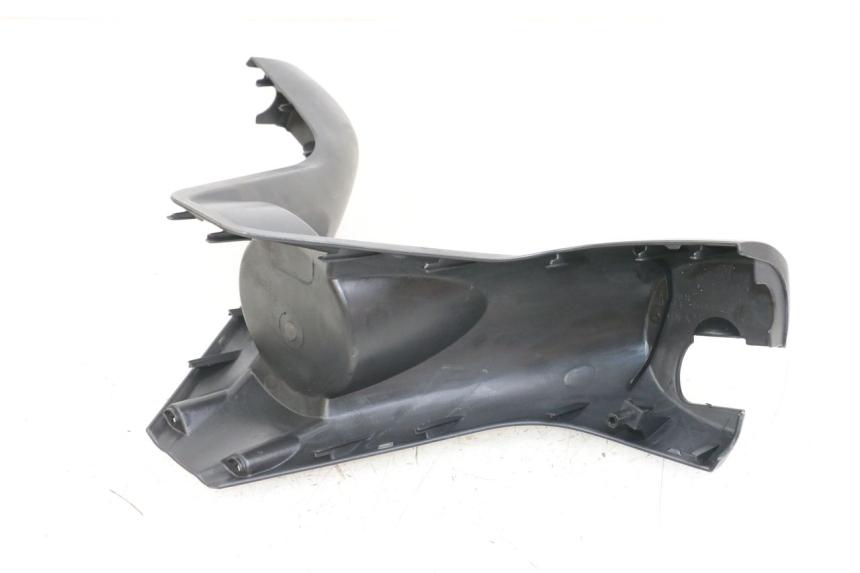 photo de HANDLEBAR COVER FRONT KYMCO DINK 4T 50 (2007 - 2018) - Alternative perspective