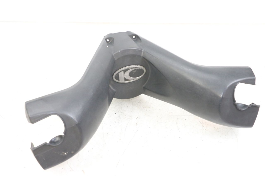 photo de HANDLEBAR COVER FRONT KYMCO DINK 4T 50 (2007 - 2018) - Fixing points details