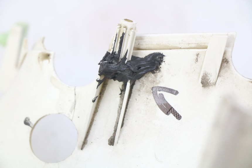 photo de HANDLEBAR COVER FRONT PEUGEOT DJANGO 2T 50 (2014 - 2019) - Additional view of the item