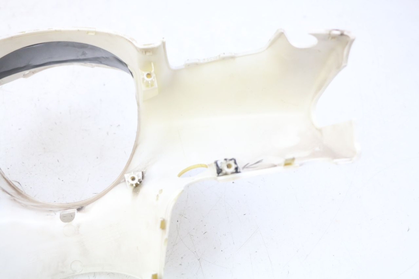 photo de HANDLEBAR COVER FRONT PEUGEOT DJANGO 2T 50 (2014 - 2019) - Component zoom