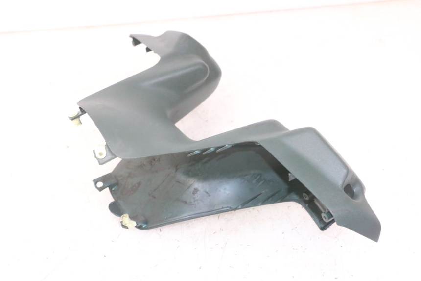 photo de HANDLEBAR COVER FRONT PEUGEOT ELYSEO 125 (1999 - 2004) - Markings and original references