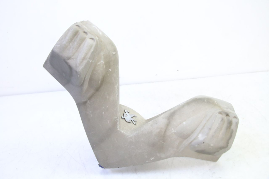 photo de HANDLEBAR COVER FRONT PEUGEOT ELYSTAR 50 (2002 - 2014) - Zoom on usage condition