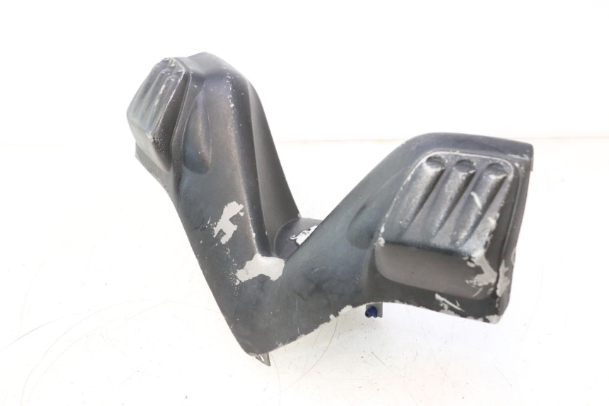 photo de HANDLEBAR COVER FRONT PEUGEOT ELYSTAR 50 (2002 - 2014) - Surface and material condition