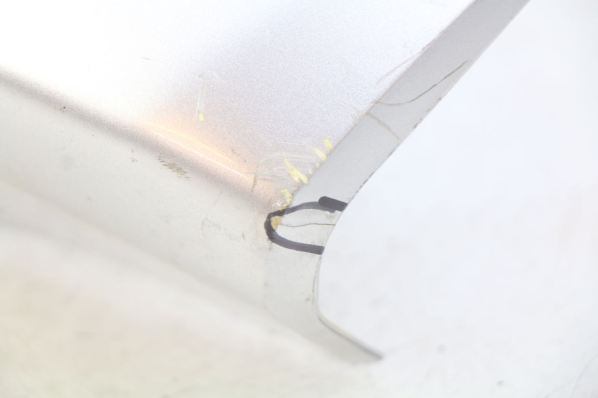 photo de HANDLEBAR COVER FRONT HONDA FES PANTHEON 125 (2003 - 2007) - Fixing points details