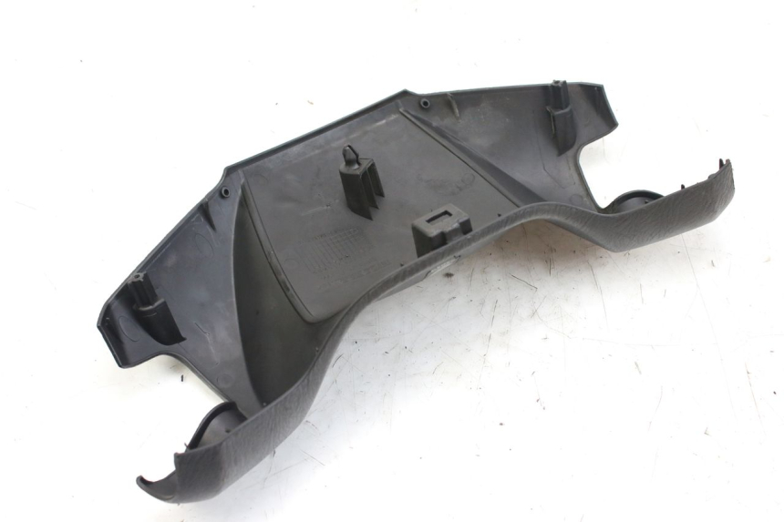 photo de HANDLEBAR COVER FRONT HONDA FES S-WING SWING ABS 125 (2007 - 2015) - Technical close-up