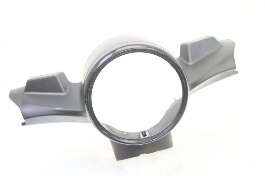 photo de FRONT HANDLEBAR COVER VENESI FLY RETRO 4T 50 (2020 - 2025) - Component detail