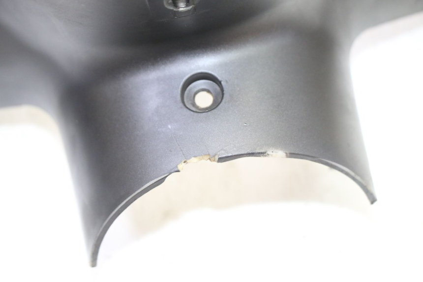 photo de FRONT HANDLEBAR COVER VENESI FLY RETRO 4T 50 (2020 - 2025) - Alternative perspective