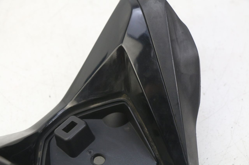 photo de HANDLEBAR COVER FRONT HONDA FORZA 125 (2015 - 2016) - Component detail