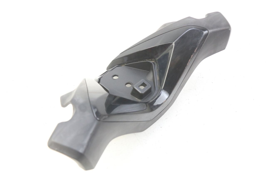 photo de HANDLEBAR COVER FRONT HONDA FORZA 125 (2015 - 2016) - Fixing points details