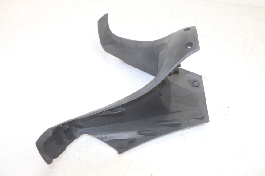 photo de HANDLE BAR FRONT PANEL SYM GTS EVO 125 (2009 - 2013) - Technical close-up
