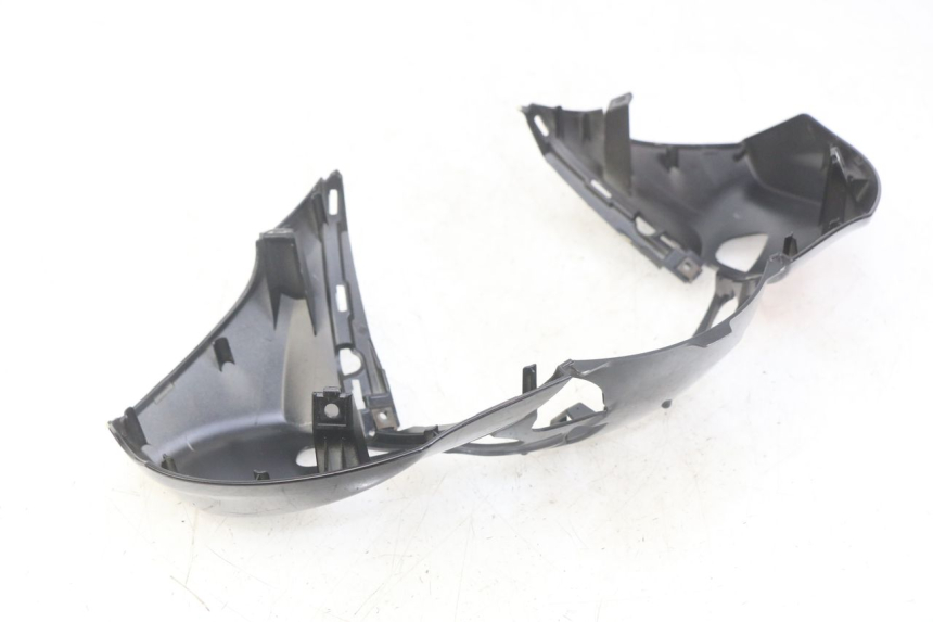 photo de HANDLEBAR COVER FRONT YAMAHA HW XENTER 125 (2011 - 2017) - Alternative perspective