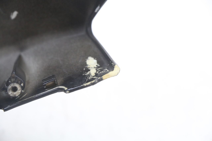 photo de HANDLEBAR COVER FRONT PEUGEOT KISBEE 4T 50 (2018 - 2022) - Checked used part