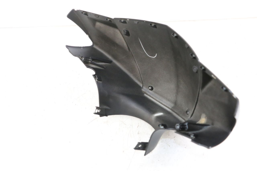 photo de HANDLEBAR COVER FRONT PEUGEOT KISBEE 4T 50 (2018 - 2022) - Technical close-up