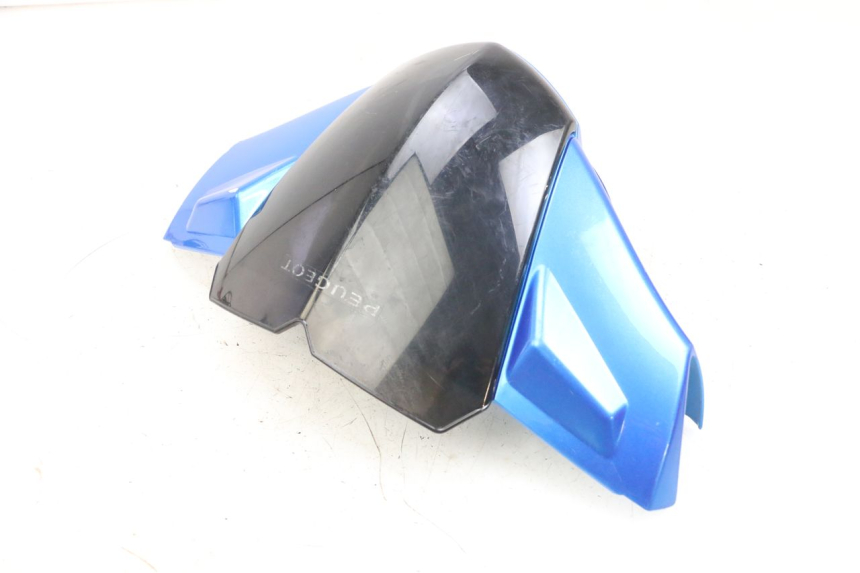 photo de HANDLEBAR COVER FRONT PEUGEOT KISBEE 4T 50 (2010 - 2017) - Technical close-up