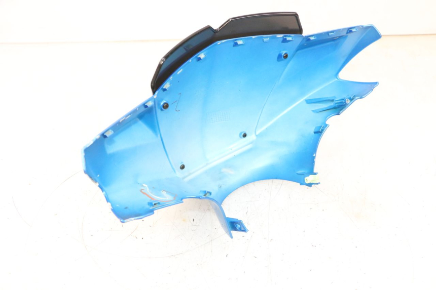 photo de HANDLEBAR COVER FRONT PEUGEOT KISBEE 4T 50 (2010 - 2017) - Supplementary product photo