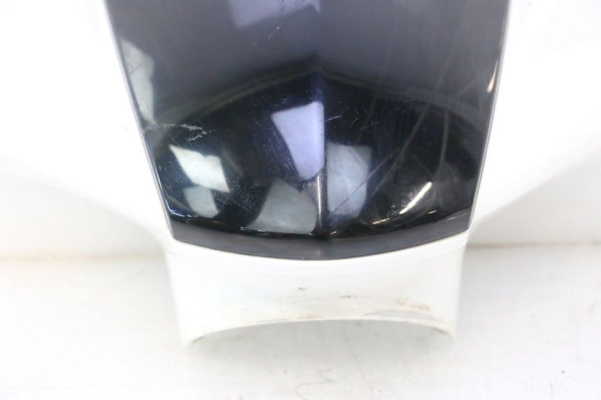 photo de HANDLEBAR COVER FRONT PEUGEOT KISBEE 4T 50 (2018 - 2022) - Distinctive features