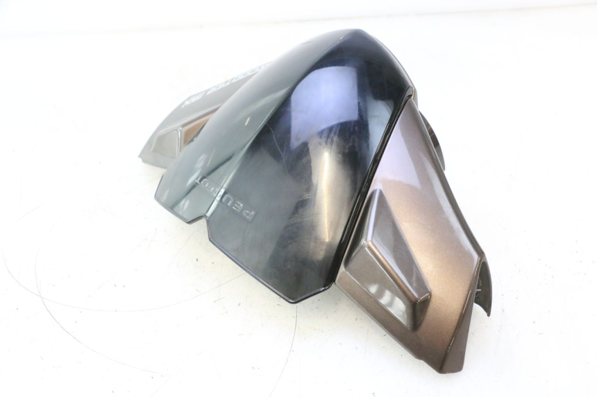 photo de HANDLEBAR COVER FRONT PEUGEOT KISBEE 4T 50 (2010 - 2017) - Additional view of the item