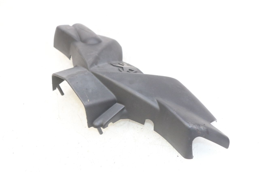 photo de HANDLEBAR COVER FRONT PEUGEOT LUDIX 50 (2005 - 2007) - Component detail
