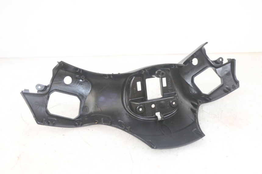 photo de HANDLE BAR FRONT PANEL PIAGGIO MP3 HPE 300 (2019 - 2026) - Zoom on usage condition