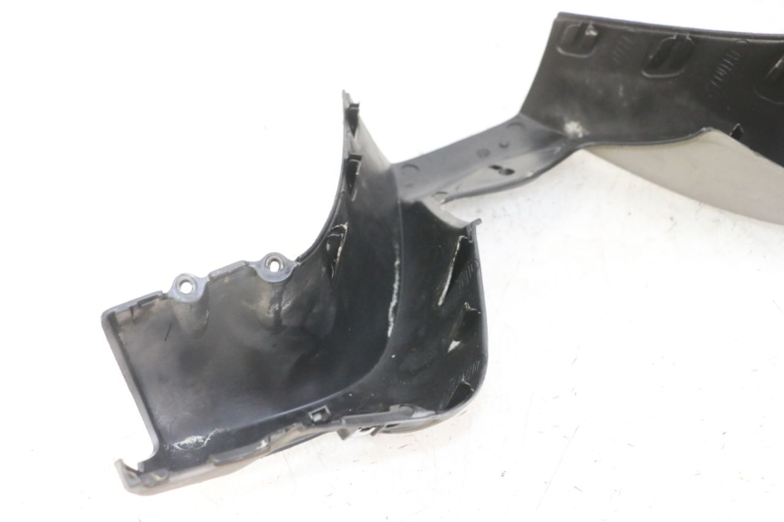 photo de HANDLEBAR COVER FRONT PIAGGIO MP3 LT 300 (2010 - 2016) - Product overview