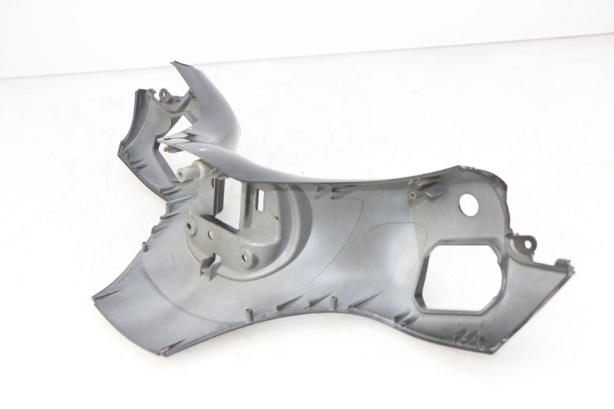 photo de HANDLEBAR COVER FRONT PIAGGIO MP3 500 (2014 - 2017) - Component detail