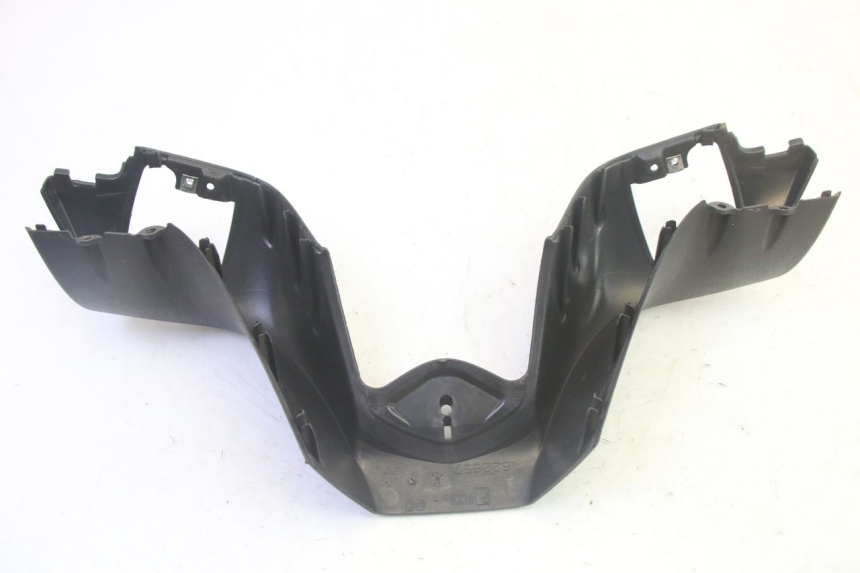 photo de HANDLE BAR FRONT PANEL PIAGGIO MP3 RL 250 (2006 - 2010) - Alternative perspective
