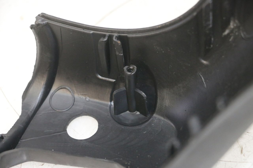 photo de HANDLE BAR FRONT PANEL PIAGGIO MP3 500 (2016 - 2018) - Zoom on usage condition