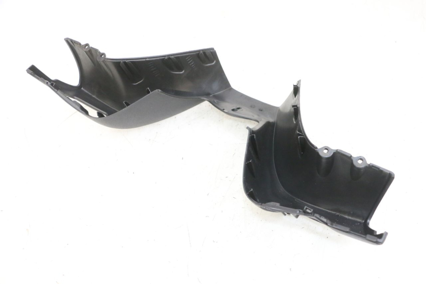 photo de HANDLE BAR FRONT PANEL PIAGGIO MP3 RL 250 (2006 - 2010) - Alternative perspective