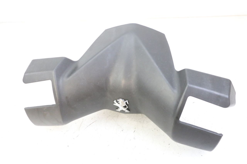 photo de HANDLEBAR COVER FRONT PEUGEOT CITYSTAR 125 (2011 - 2017) - Component detail