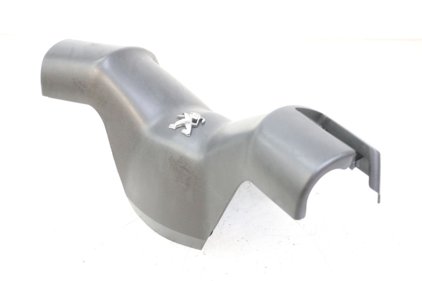 photo de HANDLEBAR COVER FRONT PEUGEOT CITYSTAR 125 (2011 - 2017) - Product overview
