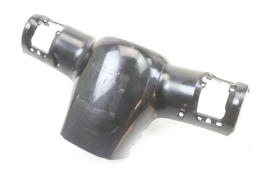 photo de HANDLEBAR COVER FRONT PEUGEOT DJANGO 125 (2014 - 2017) - Component detail