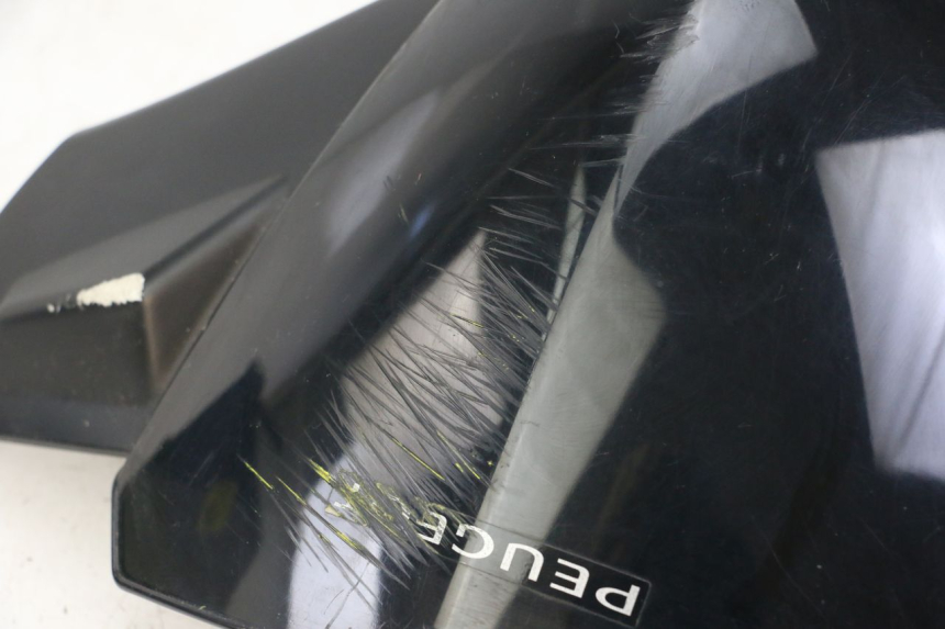 photo de HANDLEBAR COVER FRONT PEUGEOT KISBEE 4T 50 (2018 - 2022) - Checked used part