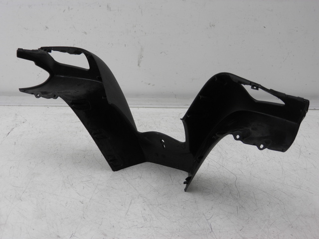 photo de HANDLE BAR FRONT PANEL PIAGGIO MP3 RL 125 (2008 - 2009) - Technical close-up