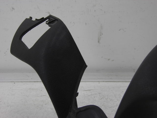 photo de HANDLE BAR FRONT PANEL PIAGGIO MP3 RL 125 (2008 - 2009) - Product overview