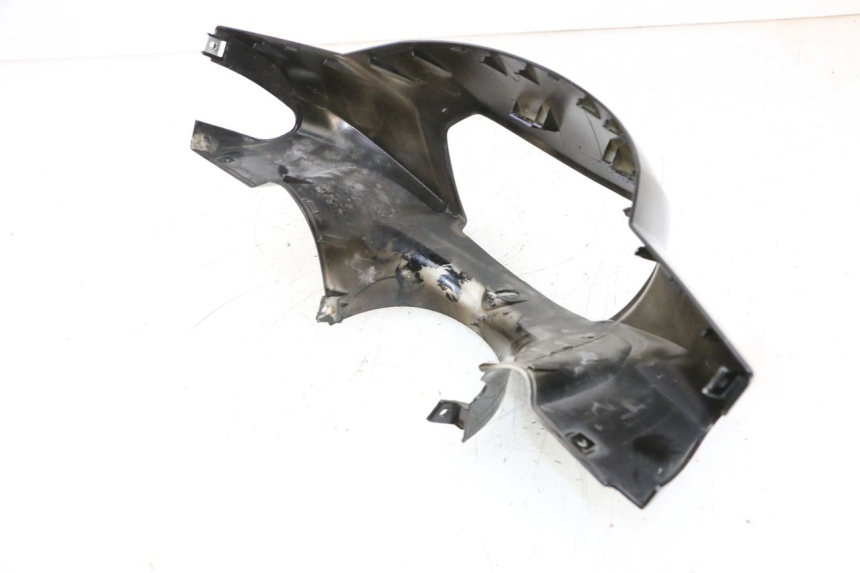 photo de HANDLEBAR COVER FRONT JM MOTORS SANTANA 50 (2014 - 2023) - Zoom on usage condition