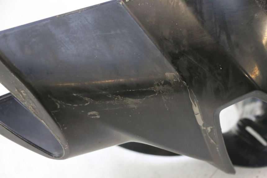 photo de HANDLEBAR COVER FRONT JM MOTORS SANTANA 50 (2014 - 2023) - Zoom on usage condition