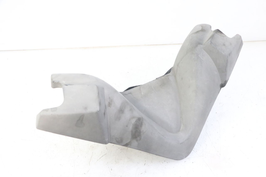 photo de HANDLE BAR FRONT PANEL PEUGEOT SATELIS COMPRESSOR K15 125 (2006 - 2009) - Surface and material condition