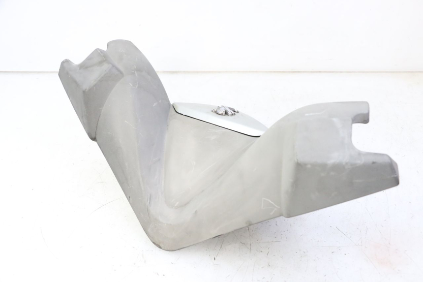 photo de HANDLE BAR FRONT PANEL PEUGEOT SATELIS 125 (2010 - 2012) - Distinctive features