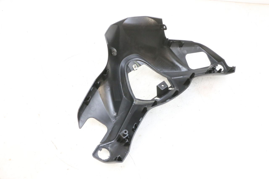 photo de HANDLE BAR FRONT PANEL YAMAHA TRICITY 300 (2020 - 2024) - Zoom on usage condition