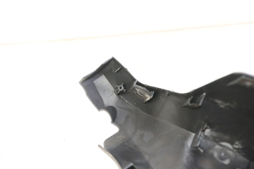 photo de HANDLEBAR COVER FRONT SUZUKI UH BURGMAN 125 (2002 - 2006) - Component detail