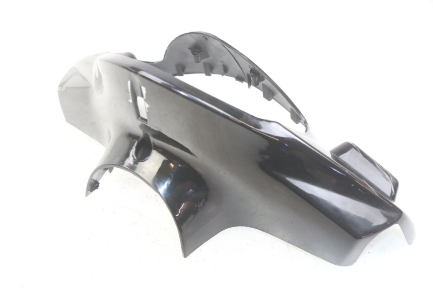 photo de HANDLEBAR COVER FRONT PEUGEOT V-CLIC VCLIC 50 (2007 - 2013) - Fixing points details