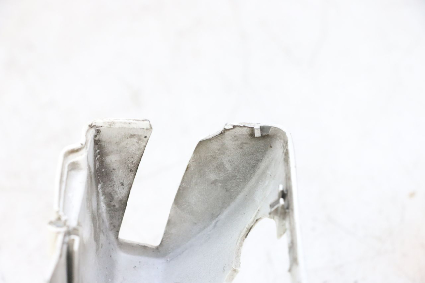 photo de HANDLE BAR FRONT PANEL PIAGGIO VESPA GTS SUPER IE 125 (2009 - 2016) - Zoom on usage condition