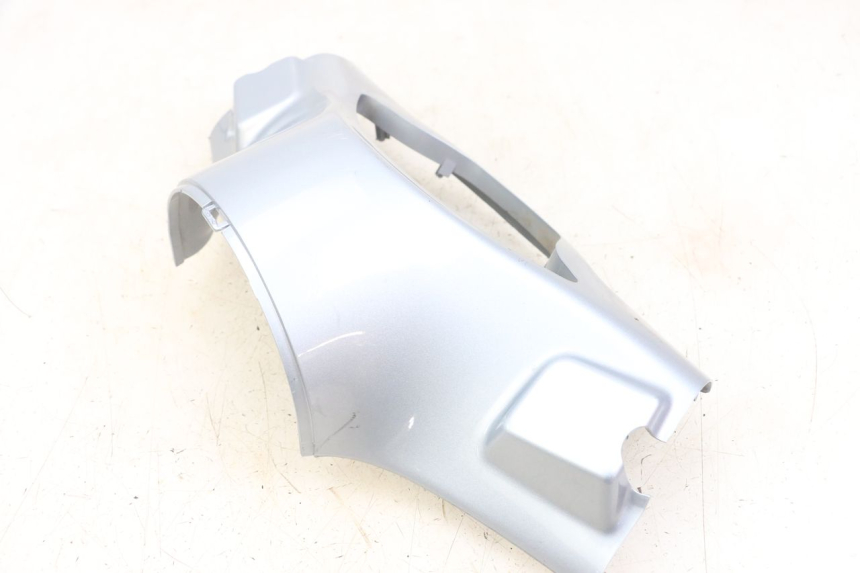 photo de HANDLEBAR COVER FRONT PIAGGIO VESPA PRIMAVERA 4T 50 (2021 - 2024) - Alternative perspective
