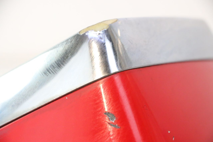 photo de HANDLEBAR COVER FRONT PIAGGIO VESPA S 2T 50 (2007 - 2014) - Supplementary product photo