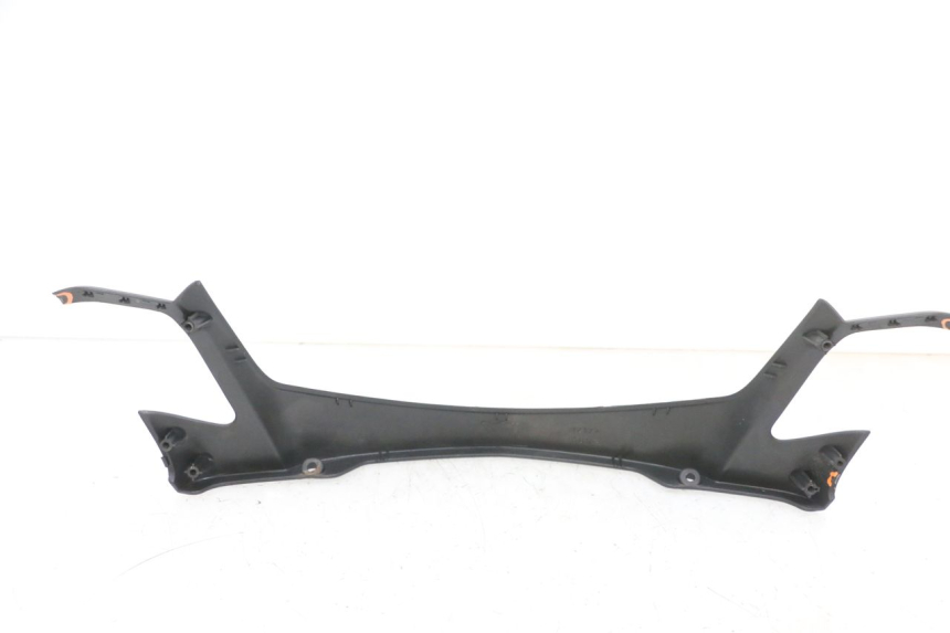 photo de HANDLEBAR COVER FRONT YAMAHA XMAX X-MAX 125 (2006 - 2009) - Fixing points details