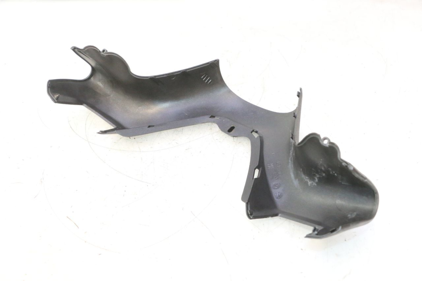photo de HANDLE BAR FRONT PANEL PIAGGIO X8 STREET 125 (2006 - 2007) - Technical close-up
